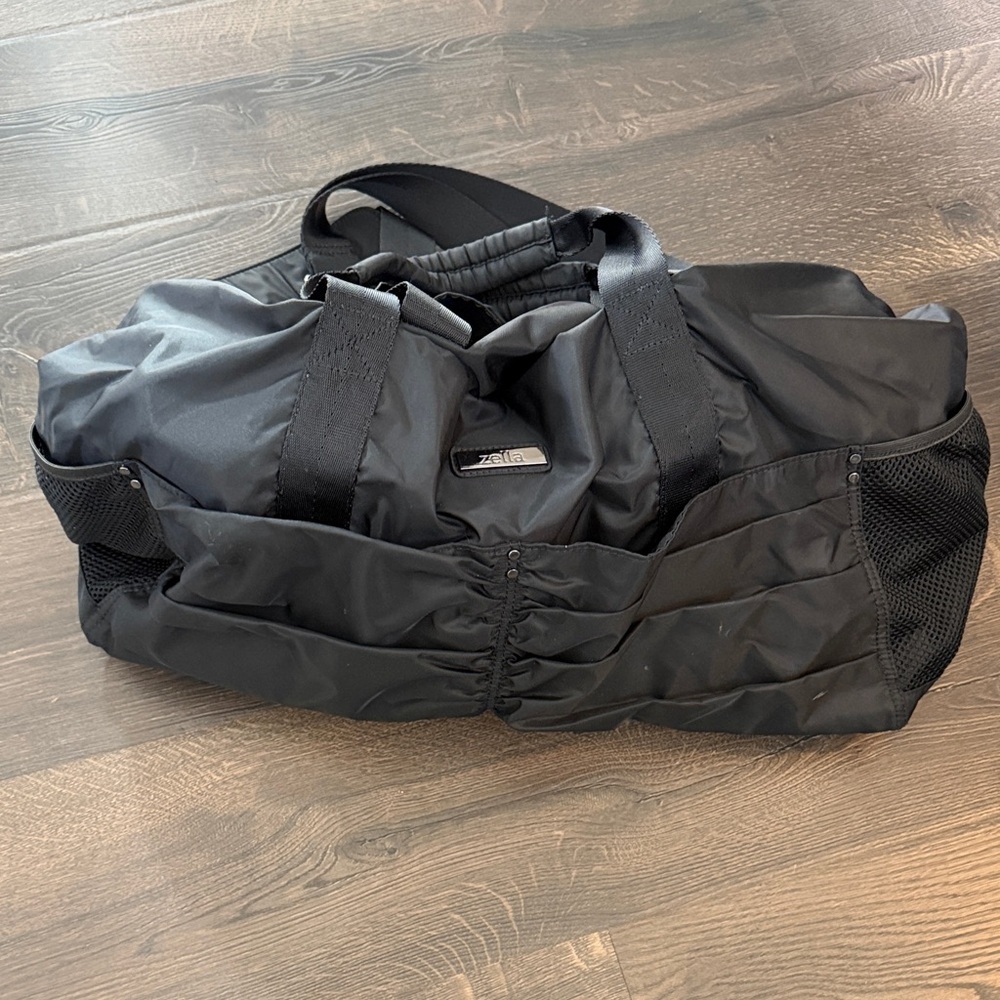 Zella (Nordstrom) gym/yoga bag - Picture 7 of 7